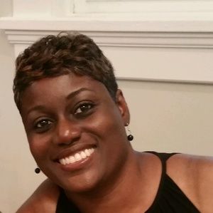 Meet your Posher, Dana